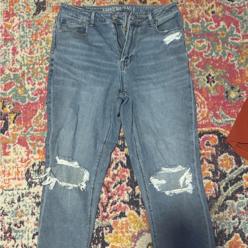 American eagle blue ripped jeans in perfect condition size 10
